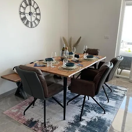 Panorama K5 Apartment